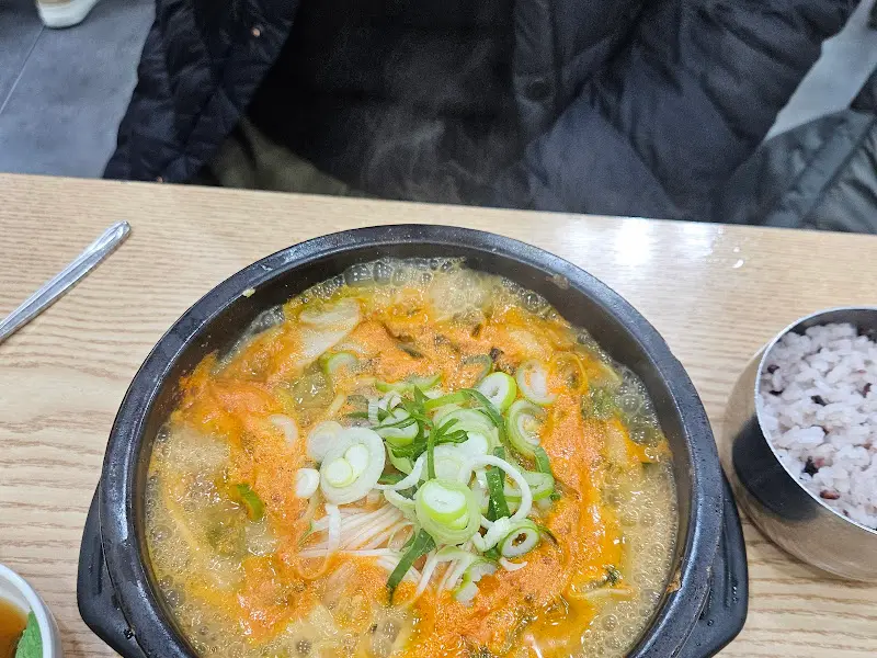 얼큰우거지설렁탕 근접샷