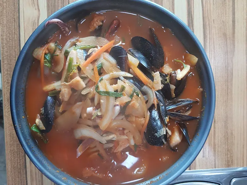 해산물이 가득한 짬뽕
