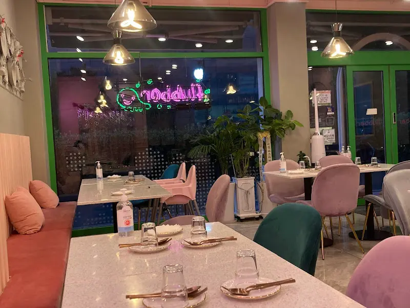 Flubber 내부 인테리어