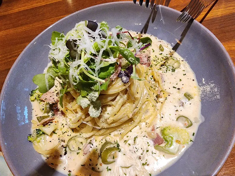 크림 파스타의 모습