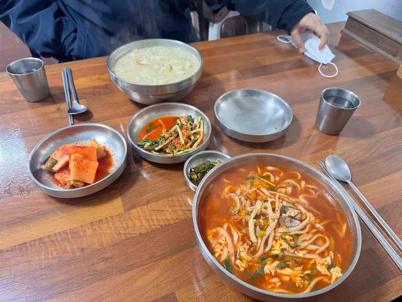 들깨수제비와 반찬