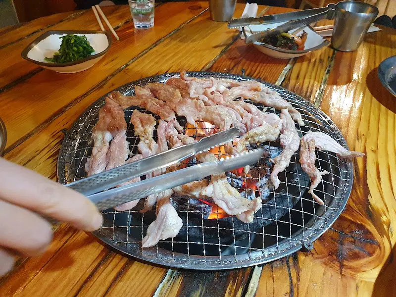 닭목살 숯불구이