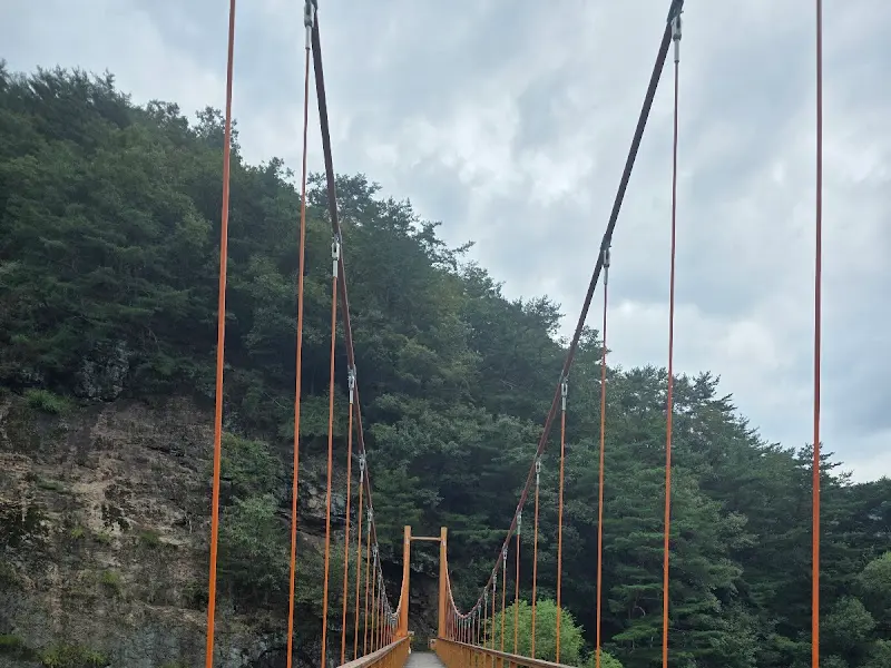 비수구미로 향하는 다리