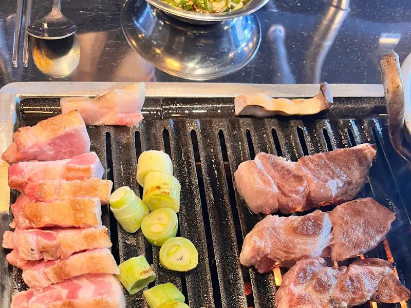 육백탄 고기 굽기