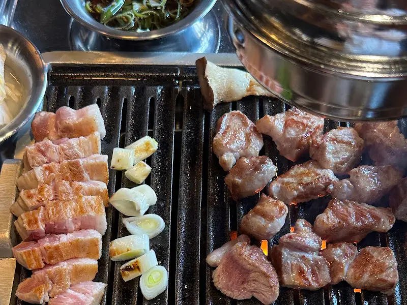 육백탄 고기 굽기