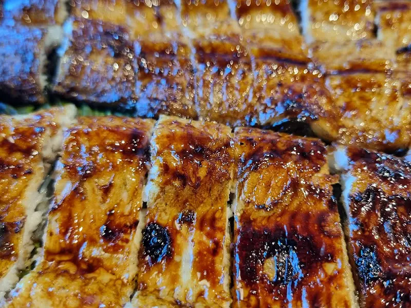 윤기가 흐르는 장어구이