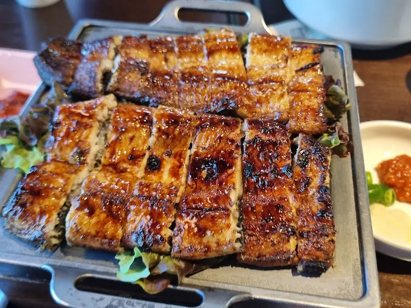 잘 구워진 장어