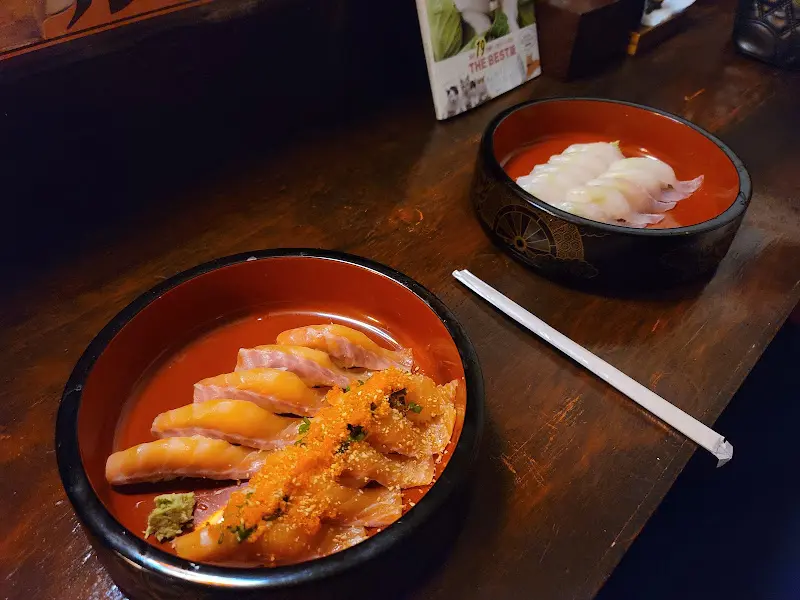 싱싱한 연어 초밥