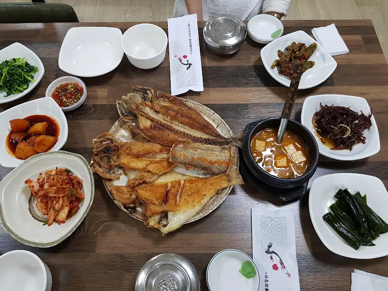 돌솥밥과 생선구이