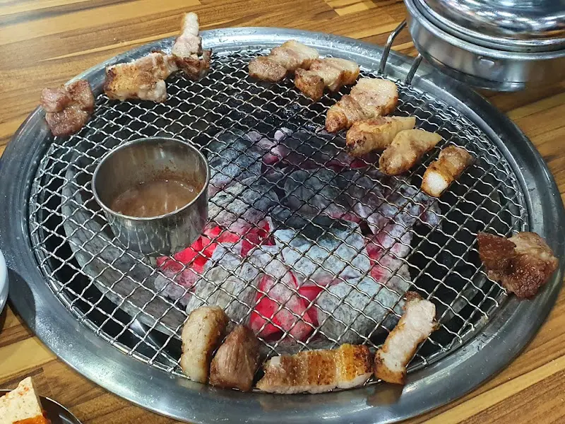 흑돼지 근고기와 멜젓