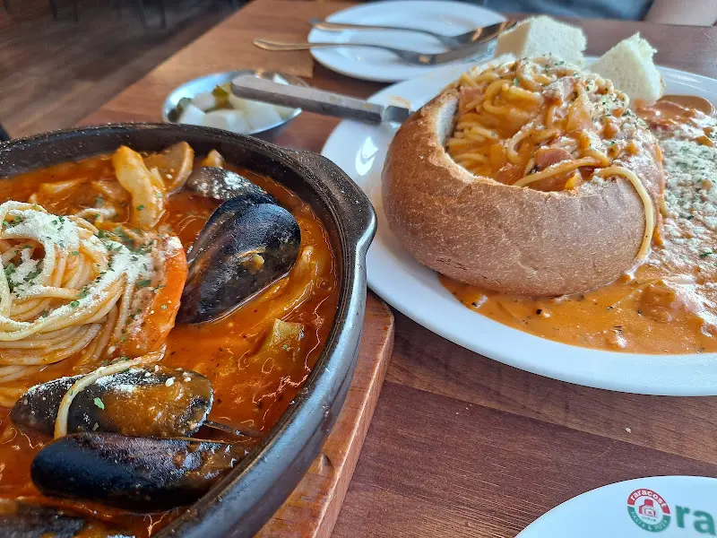 해산물 토마토 뚝배기 파스타