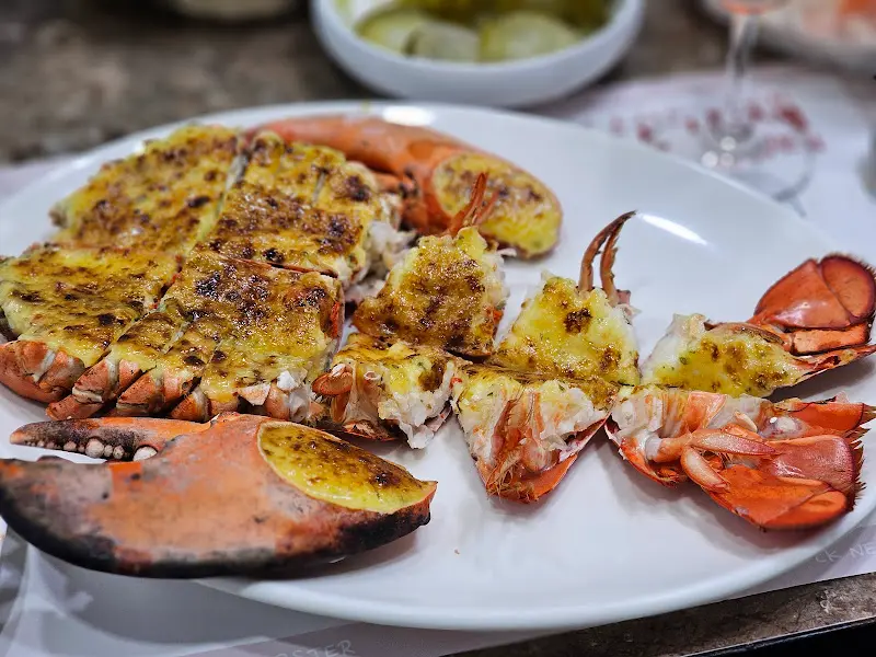 버터구이 랍스터의 클로즈업 사진