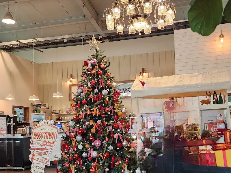 디스코타운 내부