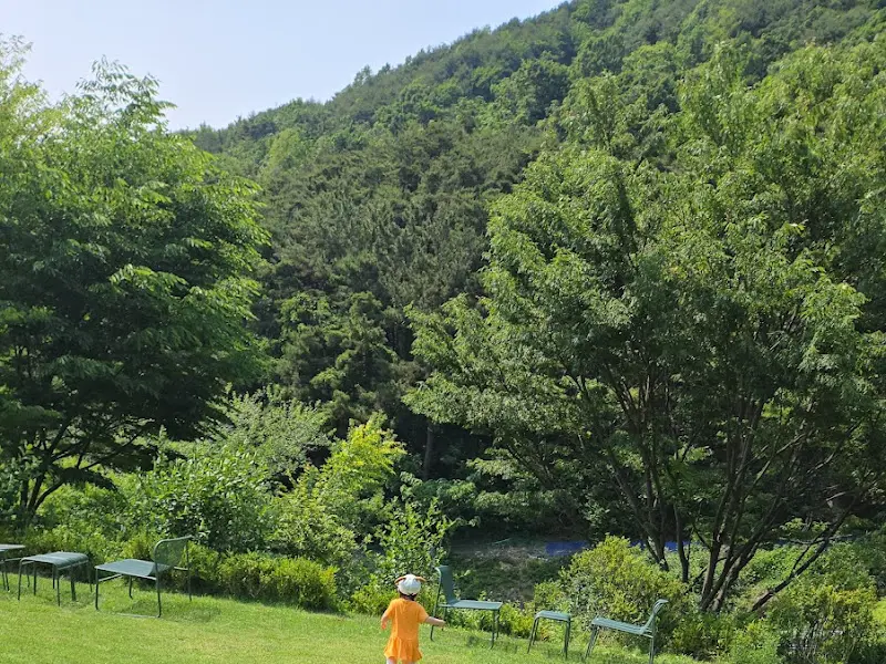 슬로우 스톤 정원