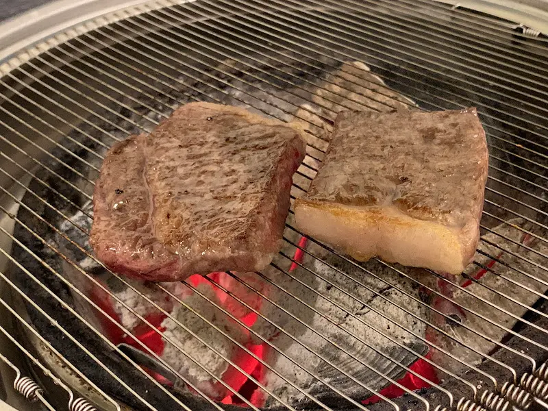 고기 굽는 모습