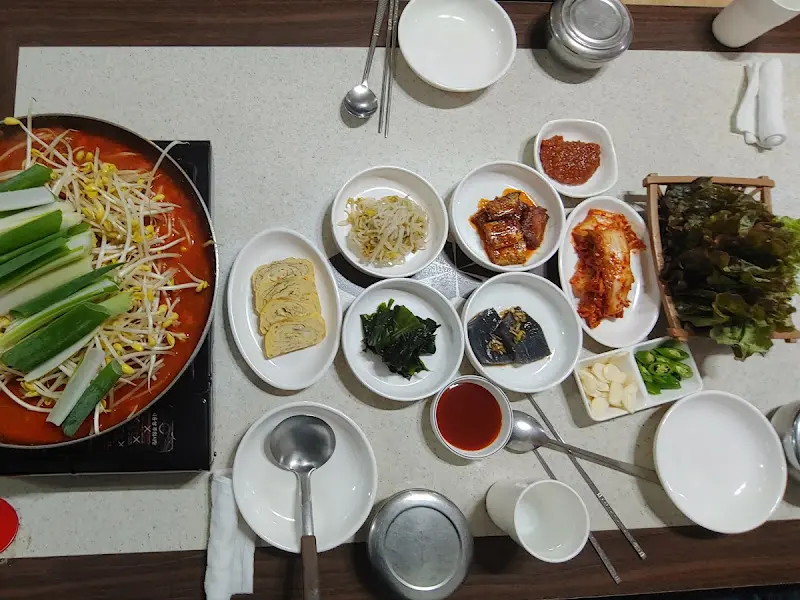 테이블 전체 샷