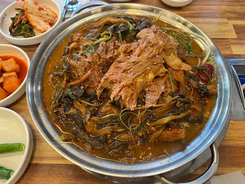 감자탕 전체 샷