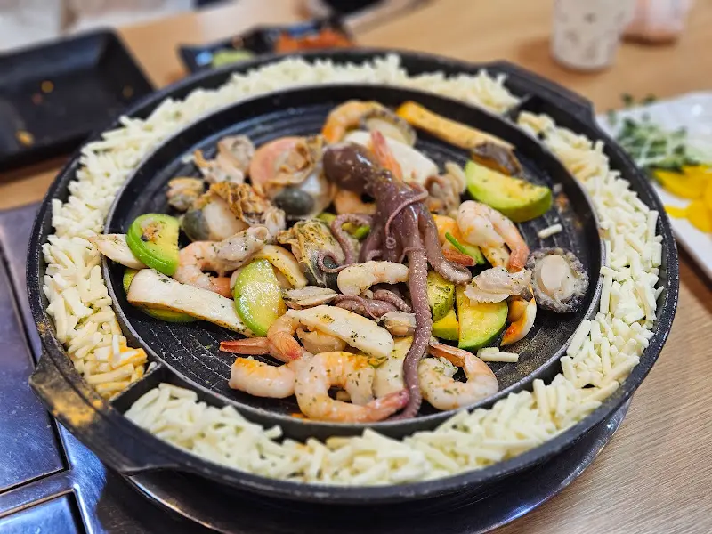 해산물 빠다구이