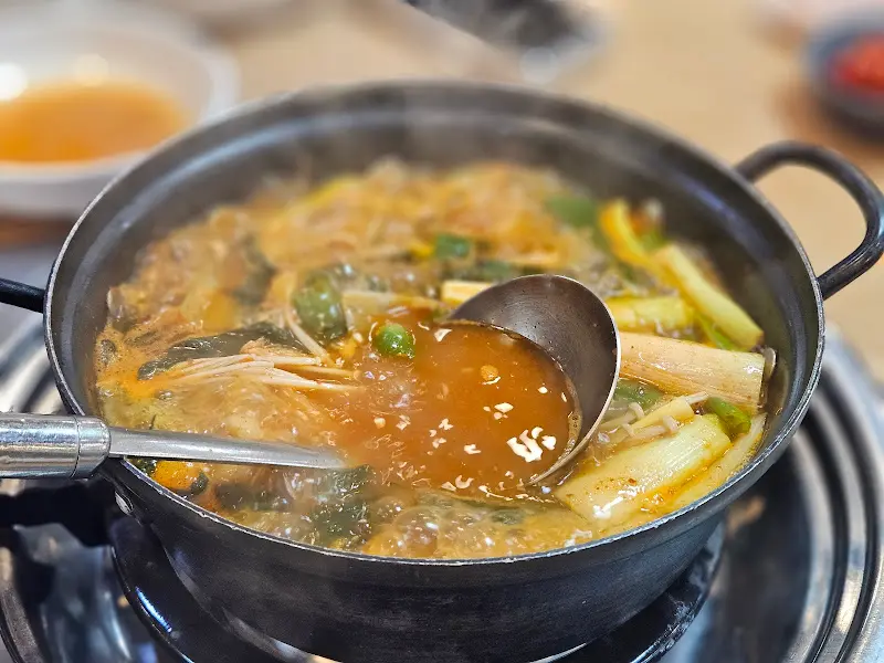 보글보글 끓는 매운탕