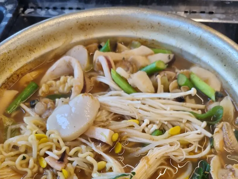 해물라면 비주얼 미쳤다!