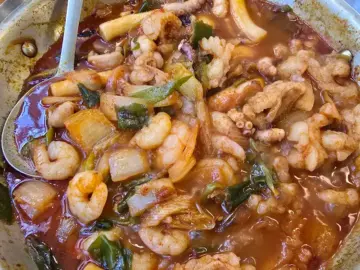 수원역에서 맛보는 황홀한 매콤함, 삼미락 본점 낙곱새 지역명 맛집 탐험기