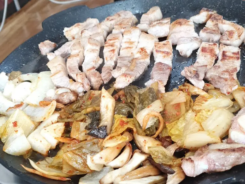 삼겹살과 김치의 환상적인 조합