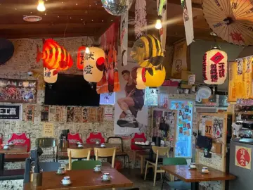 원피스 향기가 가득한 성수동 아지트, 아키야마에서 맛보는 이자카야 풍미