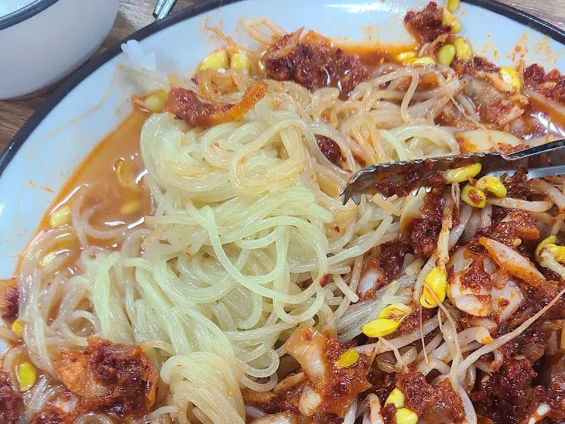 쫄면 사리를 추가한 모습