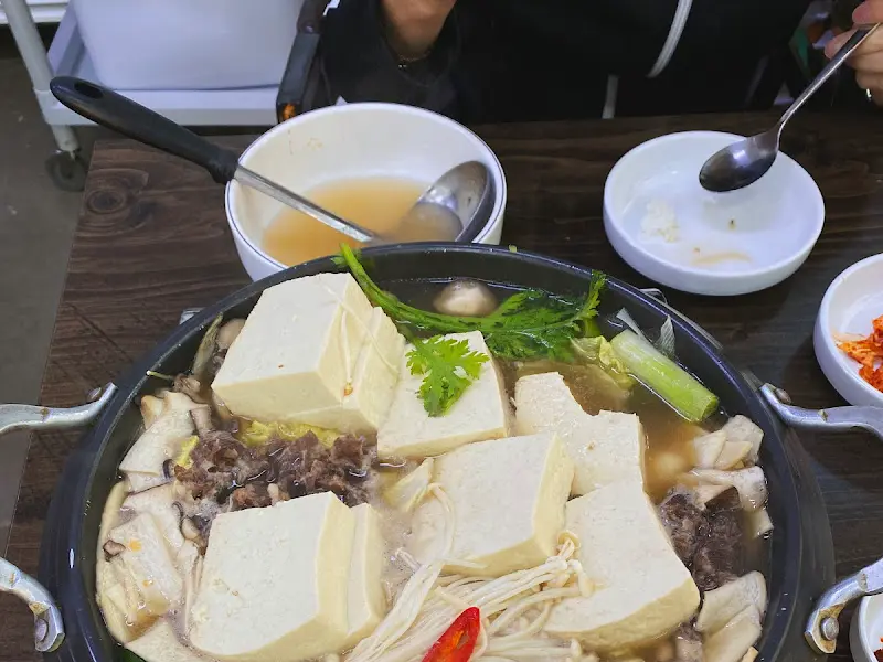 두부전골 근접 사진