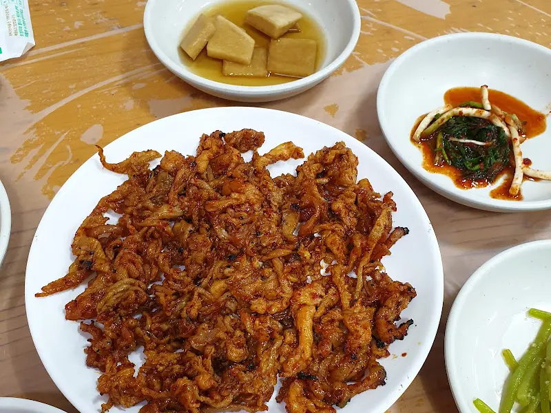 닭불고기와 밑반찬