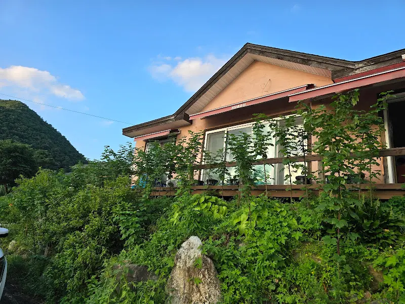 관대리 막국수 건물