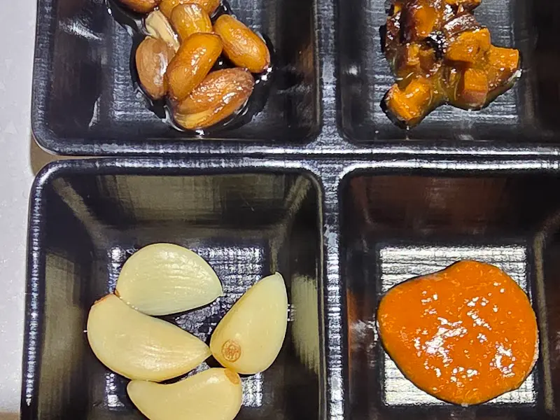 다양한 곁들임 메뉴