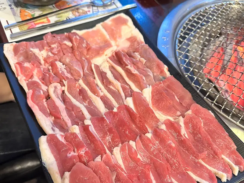 숯불에 구워먹는 오리고기