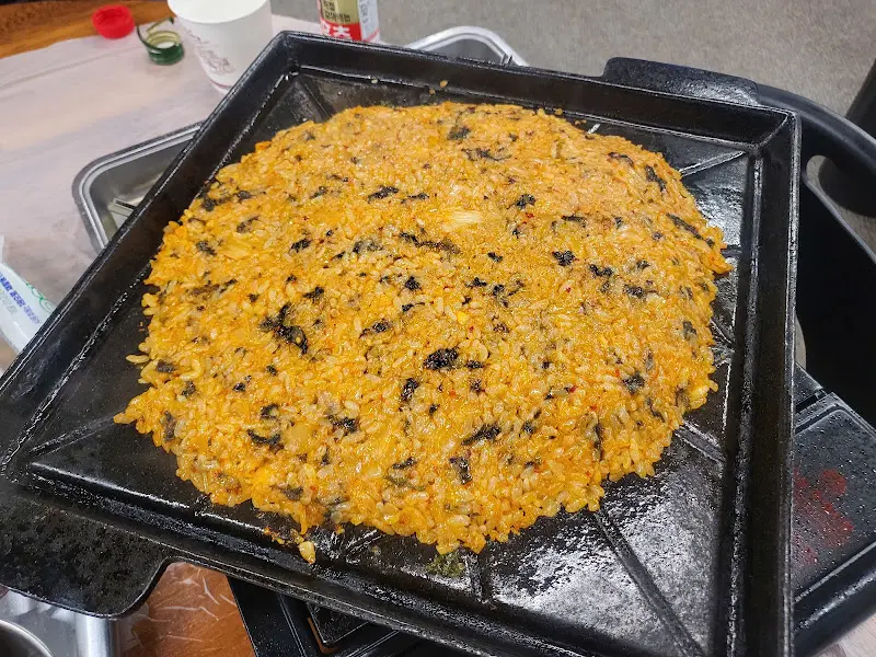 돼지먹고 힘내라 볶음밥