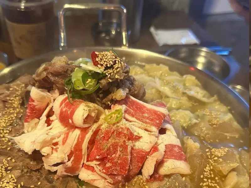 푸짐한 스지 모듬 전골