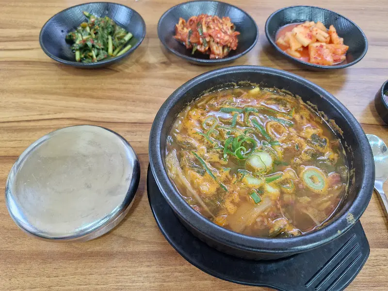 밑반찬과 곰탕