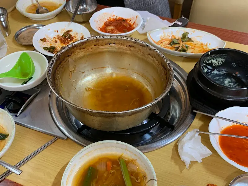 식사를 마친 테이블