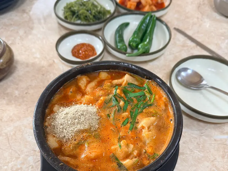 어탕 수제비 한상차림