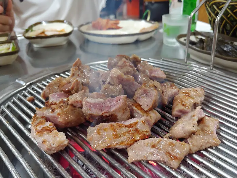 참숯에 구워 육즙이 살아있는 갈매기살