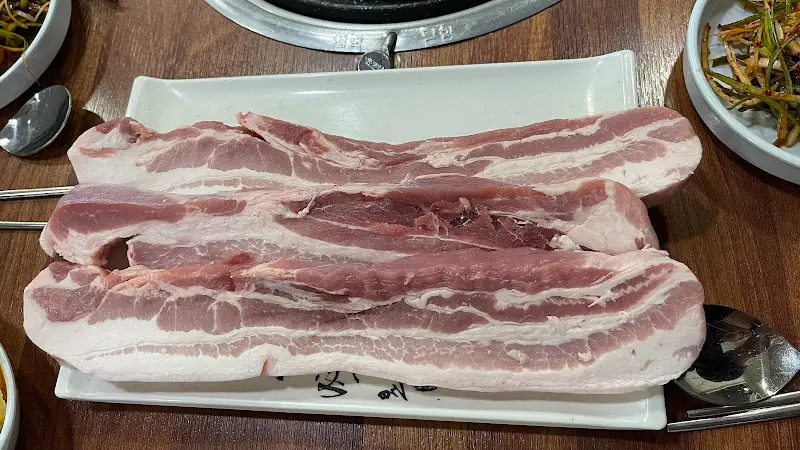 신선함이 느껴지는 삼겹살