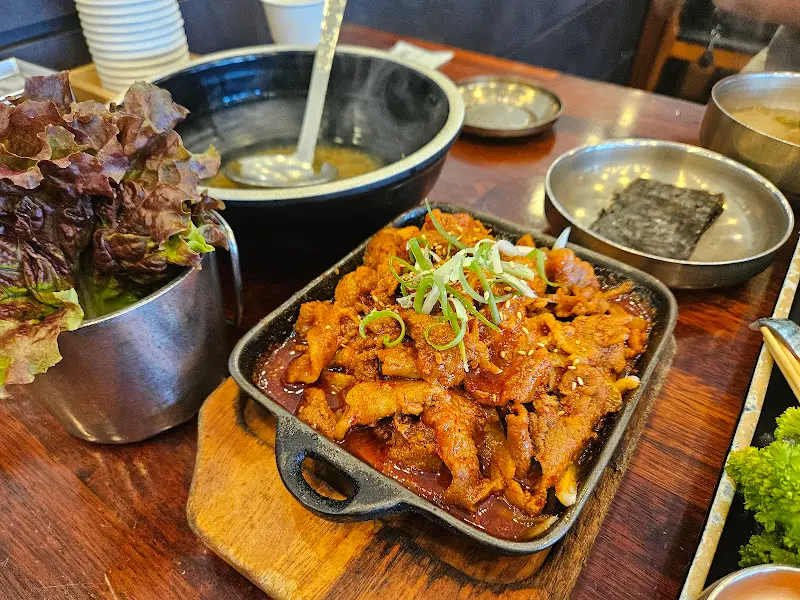 침샘 자극하는 제육볶음