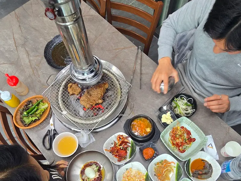 갈비 굽는 모습