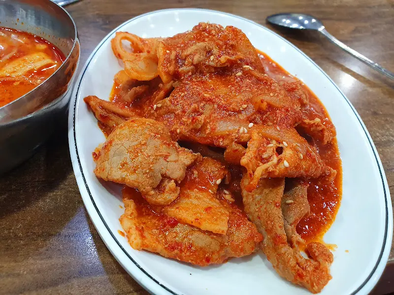 윤기가 흐르는 제육볶음