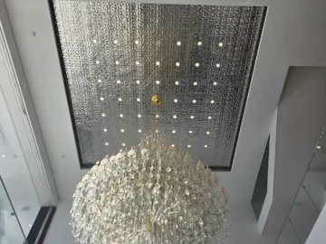 여수 바다를 품은 낭만, 정다운식당에서 만나는 황홀한 게장 미식 여행