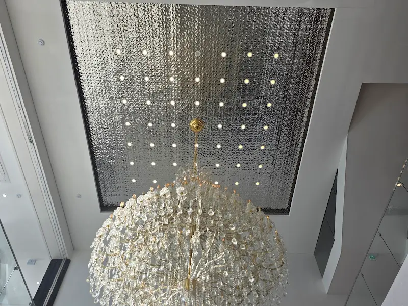 정다운식당 샹들리에