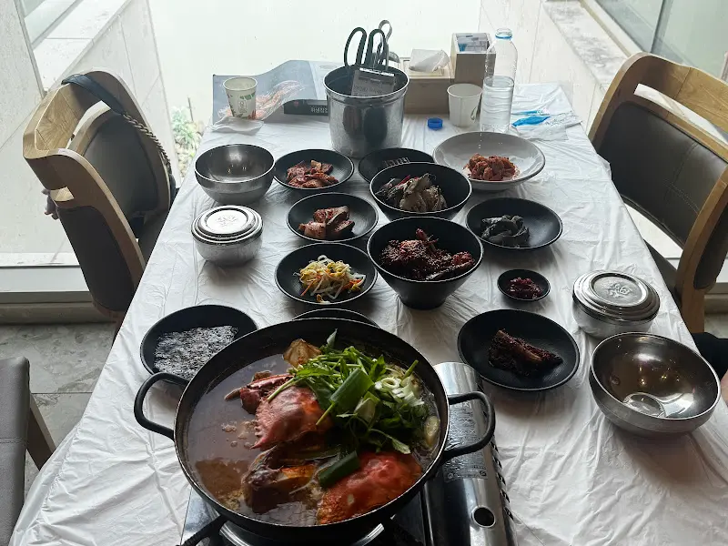 정다운식당 테이블 세팅