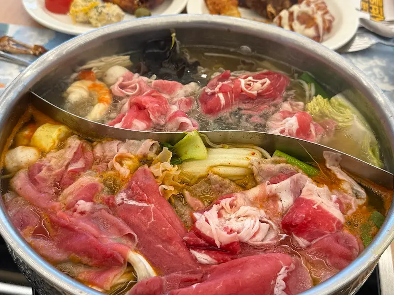 샤브샤브에 곁들여 먹기 좋은 샐러드바 음식들