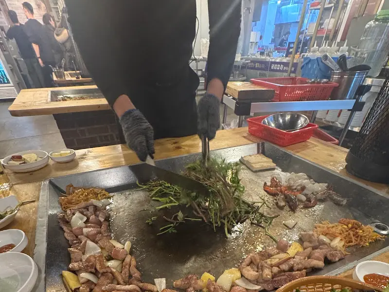 고기와 함께 곁들여 먹을 수 있는 다양한 소스들