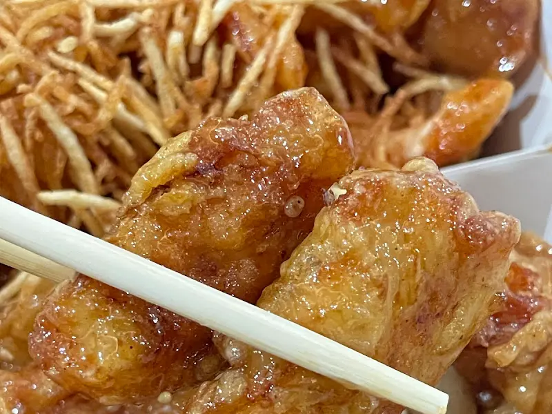 간장맛 닭강정과 감자채