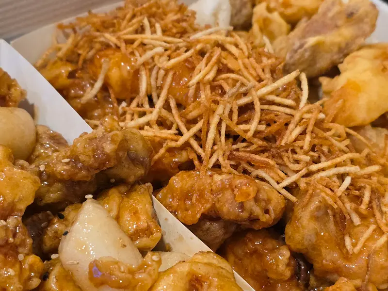 닭강정 근접 촬영